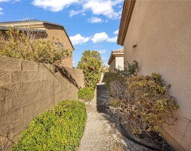 37 Stonemark Drive - Photo Thumbnail 93