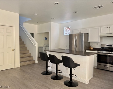 6745 Whipplewood Way - Photo Thumbnail 4