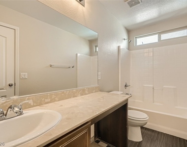 10601 Derby Peak Lane - Photo Thumbnail 9