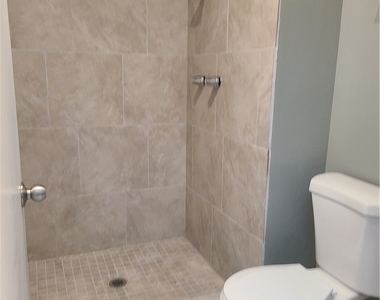 6751 Ledgewood Drive - Photo Thumbnail 12