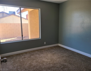 6751 Ledgewood Drive - Photo Thumbnail 14