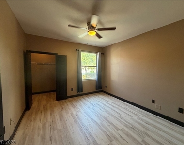 8000 W Badura Avenue - Photo Thumbnail 19