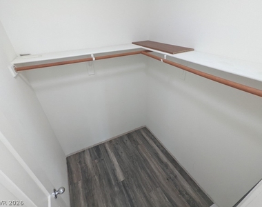 8148 Slate Falls Street - Photo Thumbnail 13