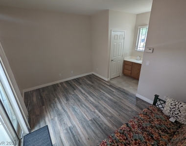 8148 Slate Falls Street - Photo Thumbnail 25
