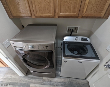8148 Slate Falls Street - Photo Thumbnail 20
