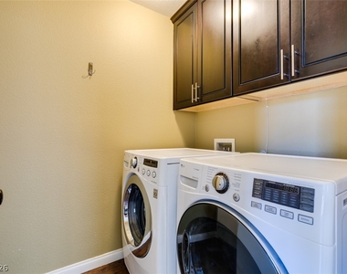 5928 Attavilla Drive - Photo Thumbnail 28