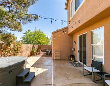5928 Attavilla Drive - Photo Thumbnail 5