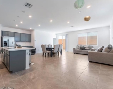1975 Majalis Place - Photo Thumbnail 1