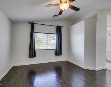 7943 Meandering Path Avenue - Photo Thumbnail 34