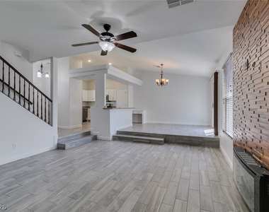 7943 Meandering Path Avenue - Photo Thumbnail 12
