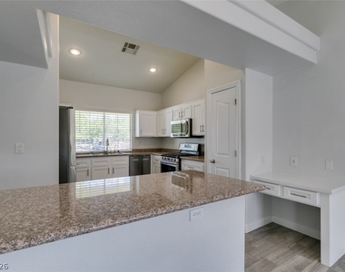7943 Meandering Path Avenue - Photo Thumbnail 23