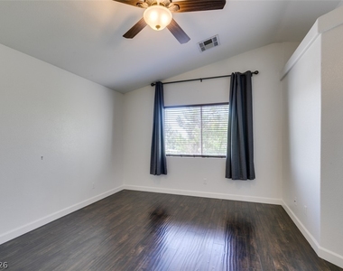 7943 Meandering Path Avenue - Photo Thumbnail 32
