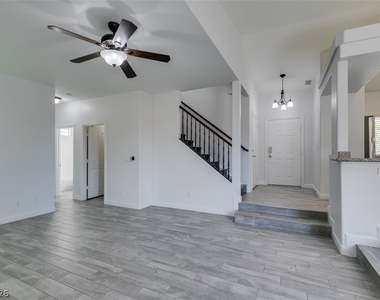 7943 Meandering Path Avenue - Photo Thumbnail 7