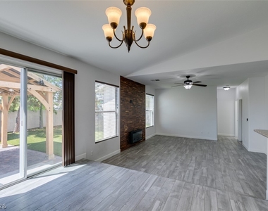 7943 Meandering Path Avenue - Photo Thumbnail 18