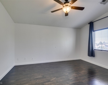 7943 Meandering Path Avenue - Photo Thumbnail 33