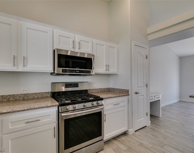 7943 Meandering Path Avenue - Photo Thumbnail 25
