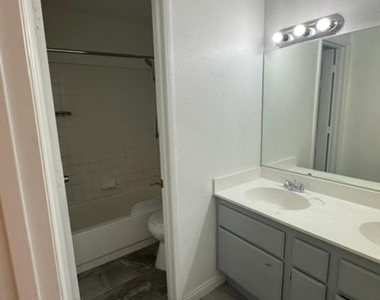 1681 Duarte Drive - Photo Thumbnail 11
