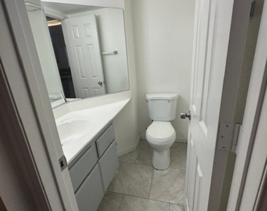 1681 Duarte Drive - Photo Thumbnail 6