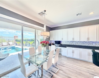 272 Highspring Street - Photo Thumbnail 15