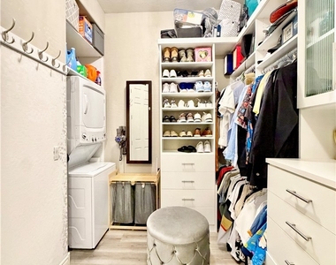 272 Highspring Street - Photo Thumbnail 31