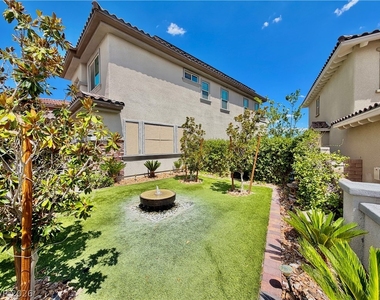 272 Highspring Street - Photo Thumbnail 10