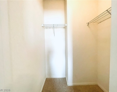 7701 W Robindale Road - Photo Thumbnail 15