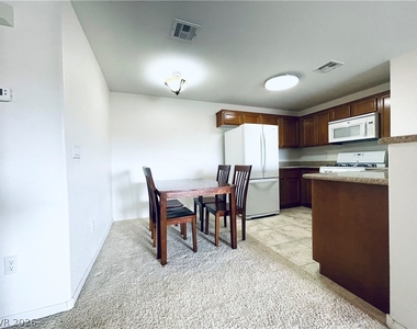 7701 W Robindale Road - Photo Thumbnail 7