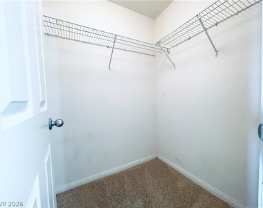 7701 W Robindale Road - Photo Thumbnail 22