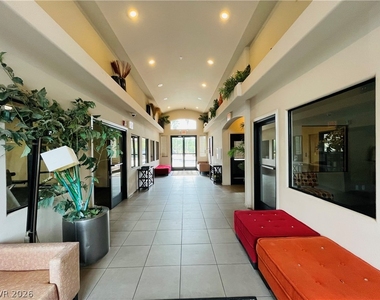 7701 W Robindale Road - Photo Thumbnail 24