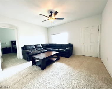 7701 W Robindale Road - Photo Thumbnail 3