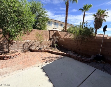 9812 Antelope Canyon Avenue - Photo Thumbnail 16