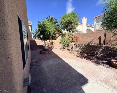 9812 Antelope Canyon Avenue - Photo Thumbnail 18