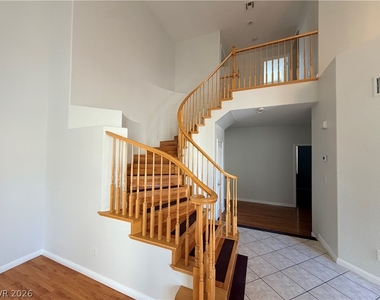 9812 Antelope Canyon Avenue - Photo Thumbnail 5