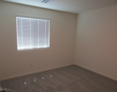 420 Canary Song Drive - Photo Thumbnail 8