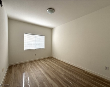 6160 Rumrill Street - Photo Thumbnail 11