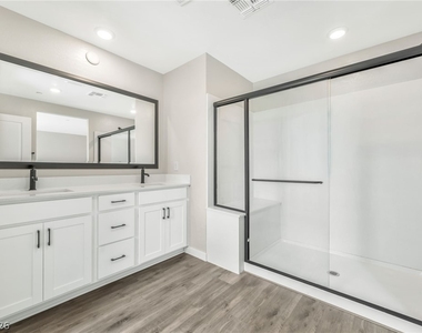 11569 Cedar Shore Avenue - Photo Thumbnail 13