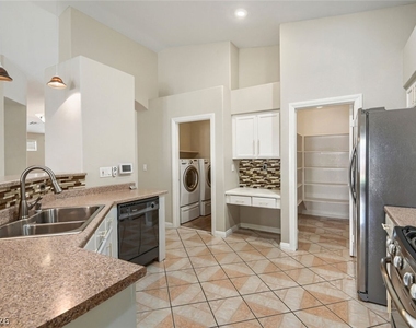 6612 Ringbill Court - Photo Thumbnail 7