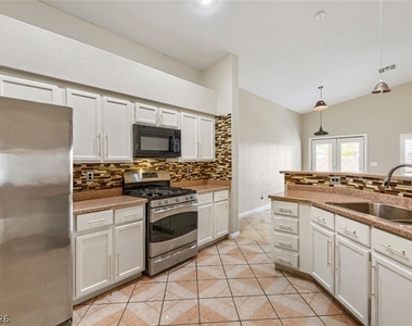 6612 Ringbill Court - Photo Thumbnail 5