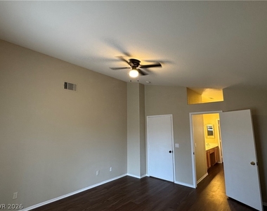 5240 Fighting Fish Way - Photo Thumbnail 19