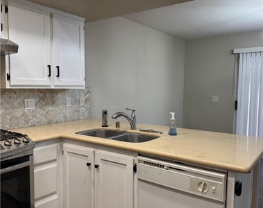 5240 Fighting Fish Way - Photo Thumbnail 25