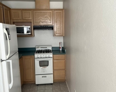 1647 Boulder City Parkway - Photo Thumbnail 6