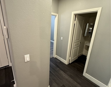 821 Peachy Canyon Circle - Photo Thumbnail 7