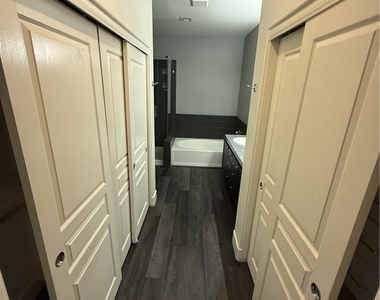 821 Peachy Canyon Circle - Photo Thumbnail 20