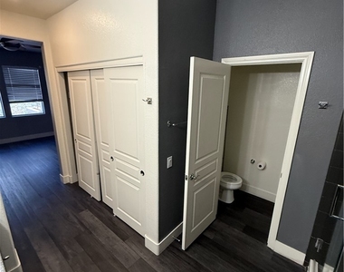 821 Peachy Canyon Circle - Photo Thumbnail 22