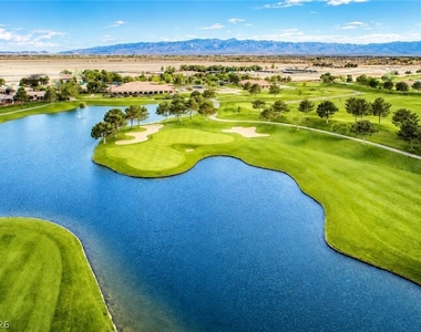 4780 Lorenzo Way - Photo Thumbnail 14