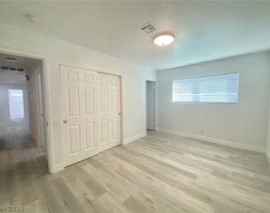 4985 National Avenue - Photo Thumbnail 12