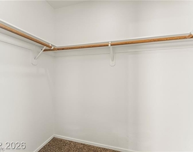 8708 Majestic Pine Avenue - Photo Thumbnail 15