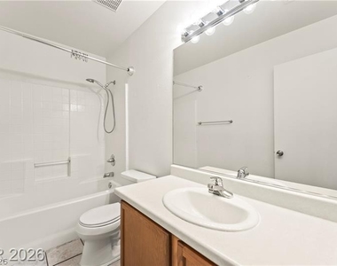 8708 Majestic Pine Avenue - Photo Thumbnail 9