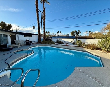 1526 E Twain Avenue - Photo Thumbnail 17