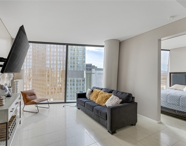 3722 Las Vegas Boulevard - Photo Thumbnail 9